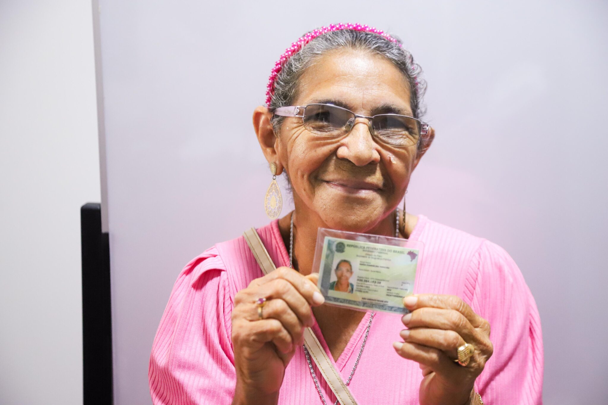 Piauí lidera na emissão da nova Carteira de Identidade Nacional e já tem 58% da população com o documento; veja como tirar