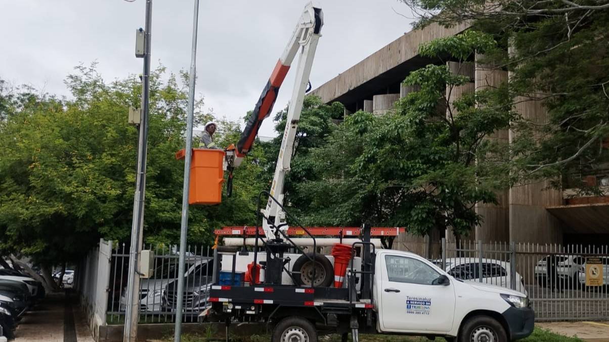 Mais de 10 mil atendimentos e avanço na iluminação pública marcam início de 2026 em Teresina