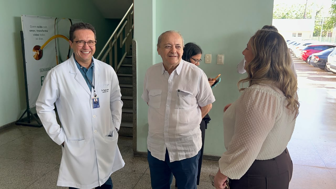 Prefeito de Teresina destaca investimentos no HUT e inaugura novas torres de vídeo de laparoscopia