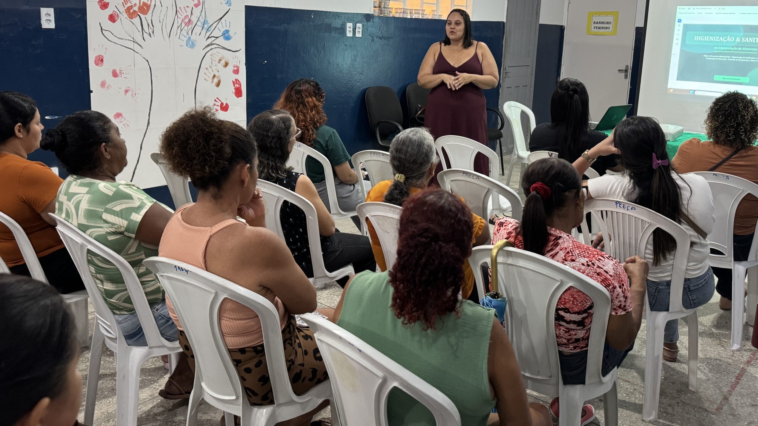 FWF inicia curso de boas práticas e manipulação de alimentos no bairro Ilhotas, zona Sul