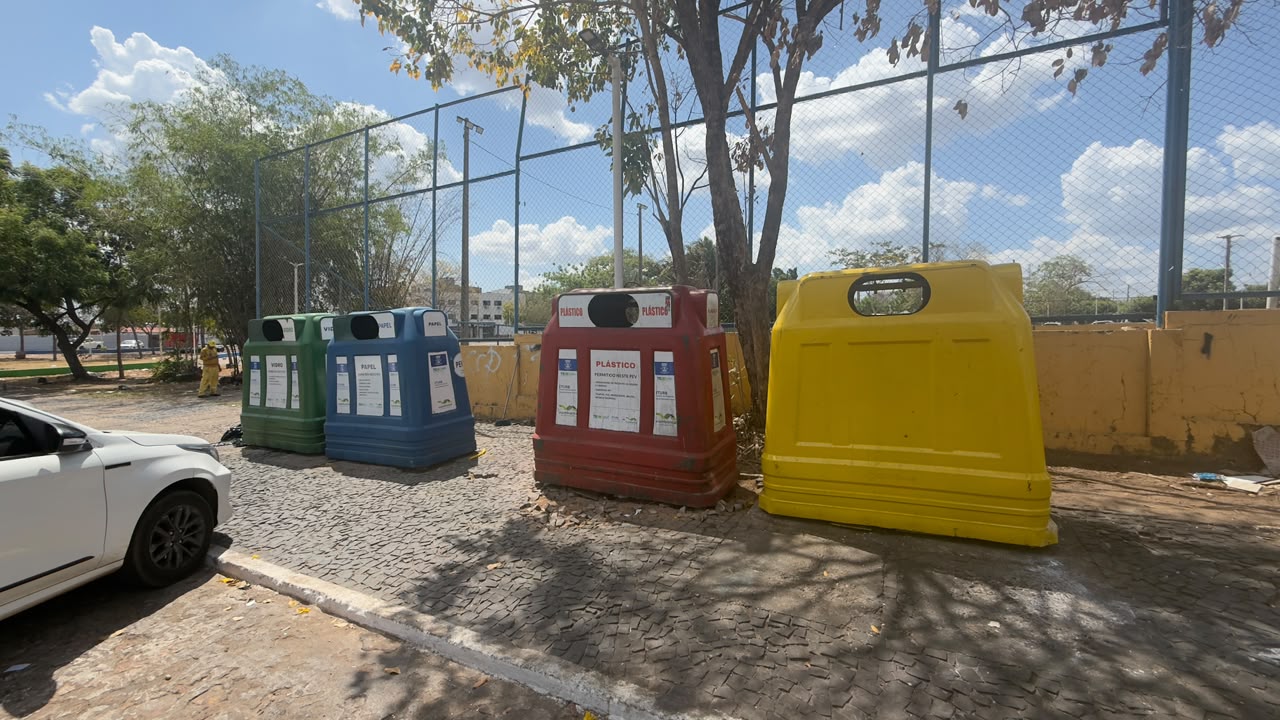 Eturb reforça orientações sobre coleta seletiva e descarte correto na zona Leste