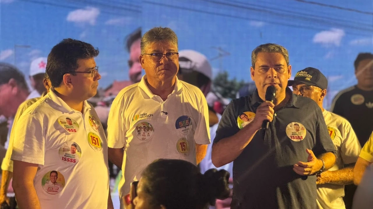 Rafael Fonteles participa de encontro com apoiadores na zona Leste de Teresina