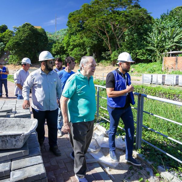 Prefeito Silvio Mendes realiza vistoria técnica em obras na cidade
