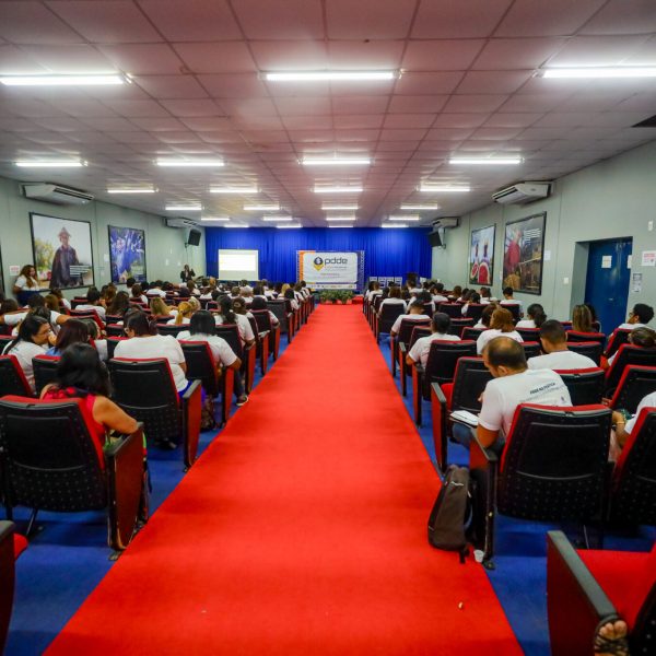 Timon realiza capacitação para fortalecer gestão e prestação de contas nas escolas municipais