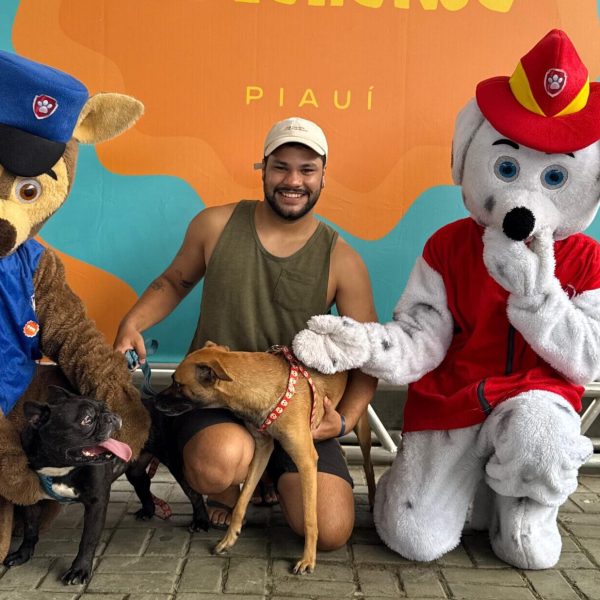 Campanha Abril Laranja realiza grande ação gratuita de cuidado e proteção animal em Teresina neste sábado (25)