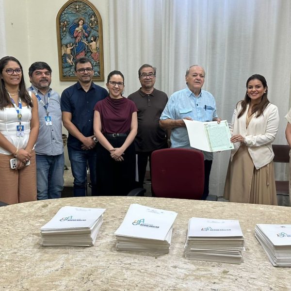 Prefeitura de Teresina garante 717 registros de imóveis e leva dignidade a centenas de famílias